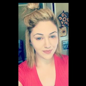 Meet your Posher, Paige